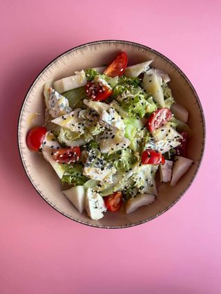 Cалат з грушею та сиром Дор Блю 