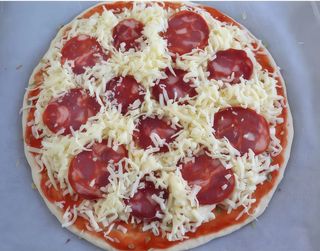 Pizza de Chouriço