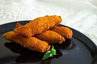 Pui crispy simplu in pesmet auriu 