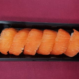 Sushi Salmón (6 uds.)