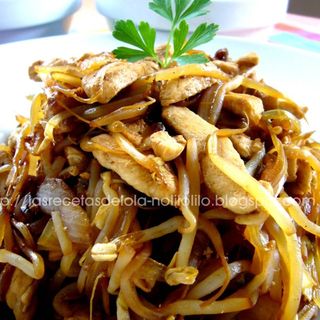 85. Pollo Con Brotes De Soja