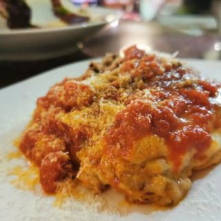 Lasagna de la casa