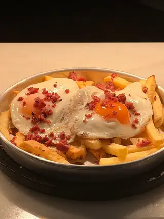 Ovos Rotos