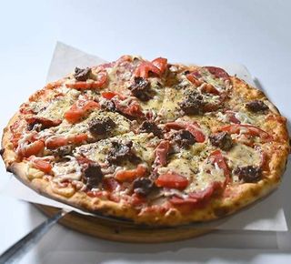 Піца Канельяно