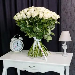 101 trandafiri albi