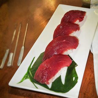 Nigiri Atum (4 Peças)