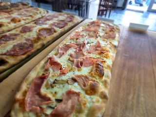 Pizza Prosciutto Funghi