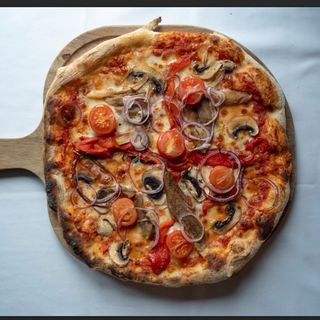 La Pizza del Huerto del Cura al Horno de Leña