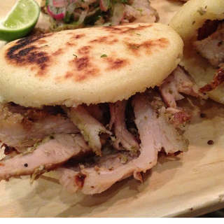 Arepa de Pernil