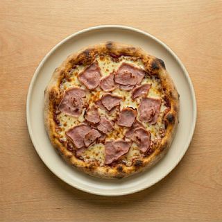 Ham pizza