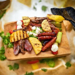 Platou Mix-Grill (pentru 2 persoane)