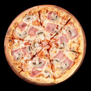 Pizza Capriciossa średnia