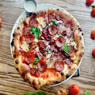 Піца Чотири м'яса (500 г)