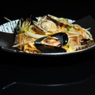 132 Spaghetti di soia seafood