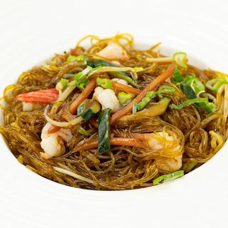 233 Spaghetti di soia con misto mare e verdure