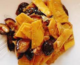 Bambús Y Setas Salteadas