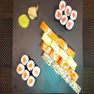Sushi Bandeja 4 (28 Uds.)