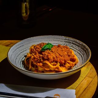 Tagliatelle con ragu' di polipo