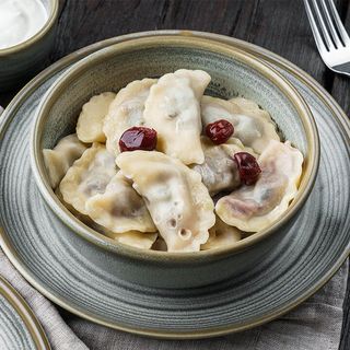 Colțunași cu vișine