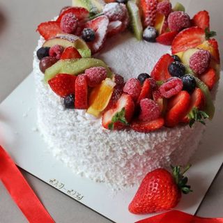 ხილის ტორტი (6 ნაჭრიანი)