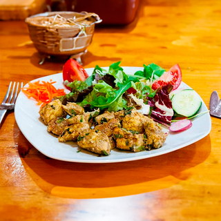 Xix tawuk plato con ensalada aliñada 