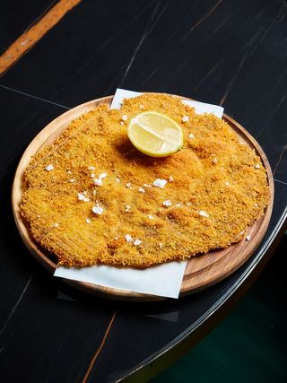 Snitel de vitel cu lamaie 320 gr 