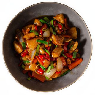 Wok Salteado Con Verduras Y Soja De Ternera