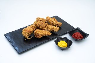 Острые крылышки 10шт+соус