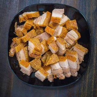 Lechon Kawali ( Deep Fried Pork Cutlets )