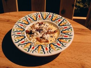 Банош з беконом та бринзою (380g)