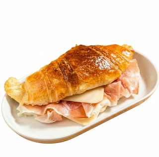 Medialuna De Jamón Ibérico Y Queso