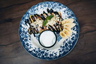 Млинці з бананом та згущеним молоком 320г