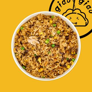 7. Riso saltato con carne di manzo e tonno