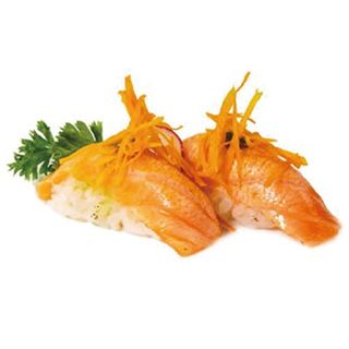 88-Nigiri De Salmón Con Polvo De Almendras (2 Uds.)