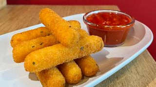 Mozzarella cheese sticks