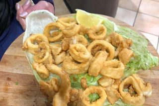 Calamari fritti con verdure