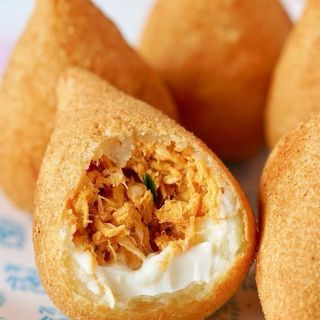 Coxinha Frango com Requeijão