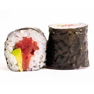 25. Maki Atún Y Aguacate