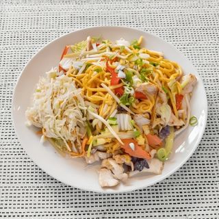 Makaron chiński z wieprzowiną