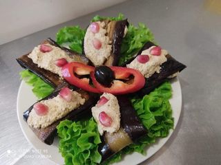 ბადრიჯანი ნიგვზით