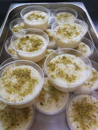 Мляко с ориз с шам фъстък (1бр)