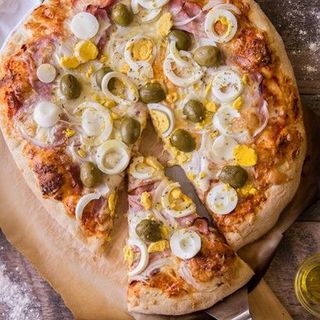 Portuguese Steak Pizza