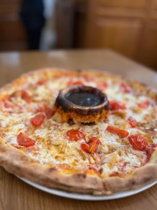 NOU Pizza Vulcano Pollo