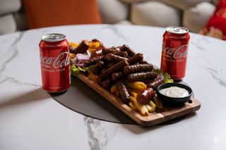 Mix junećih kobasica za dvije osobe & 2xCoca Cola