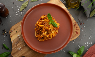 TAGLIATELLE AL RAGU ALLA BOLOGNESE