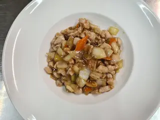 Pollo Con Almendra
