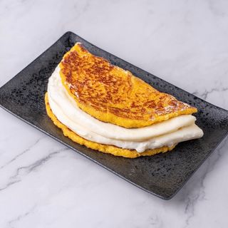 Cachapa Mechada Y Queso de mano