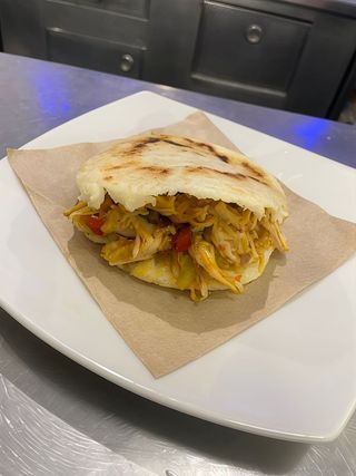 Arepa de pollo