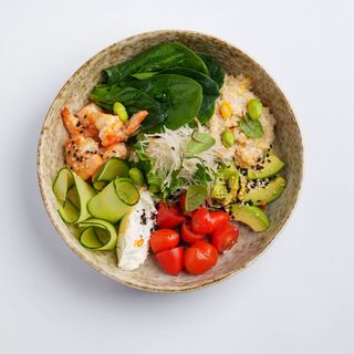 Боул с креветками