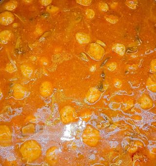 Albóndigas de pollo con tomate